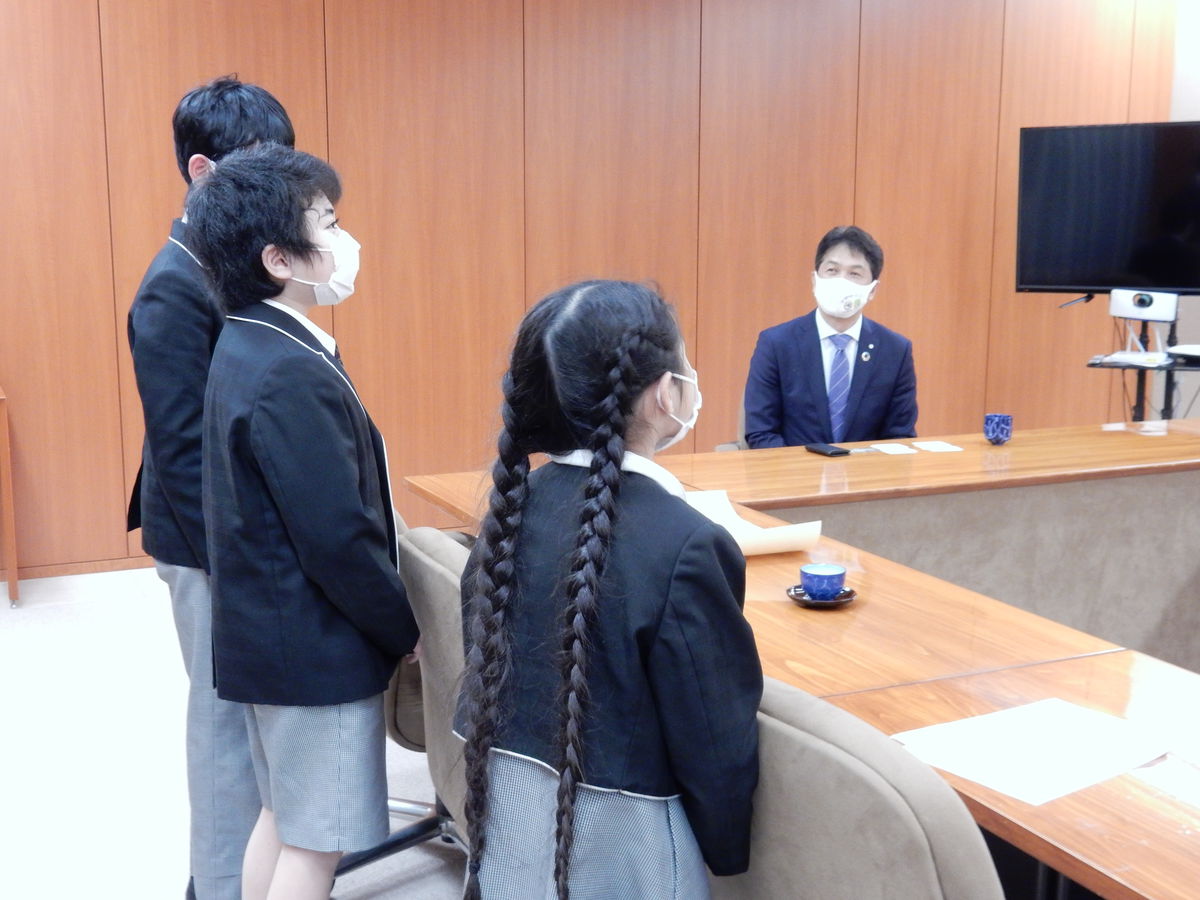 茨城県知事を表敬訪問しました【ゼロカーボン委員会・科学部】
