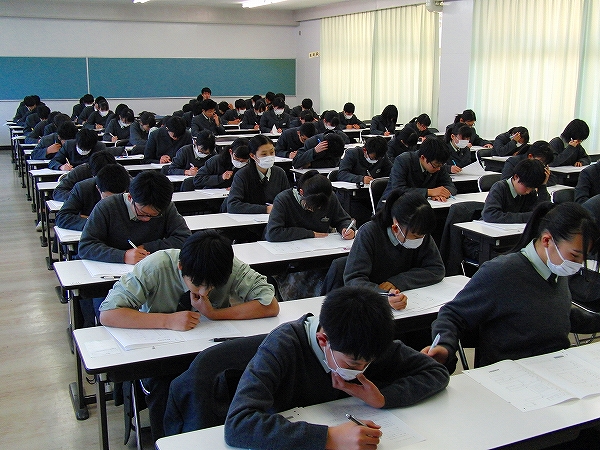 第３学年新教研実力テスト実施