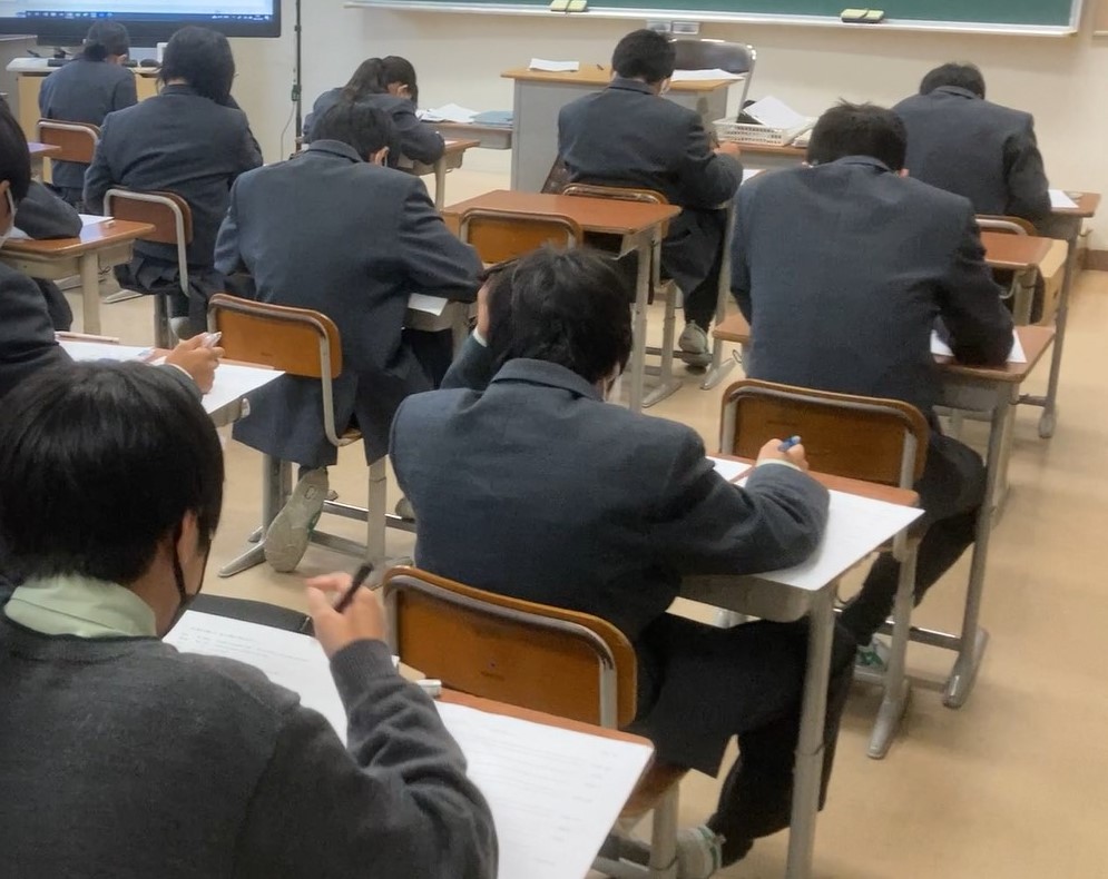 【学校生活】２０２２年度第２学期もまとめの時期となりました。