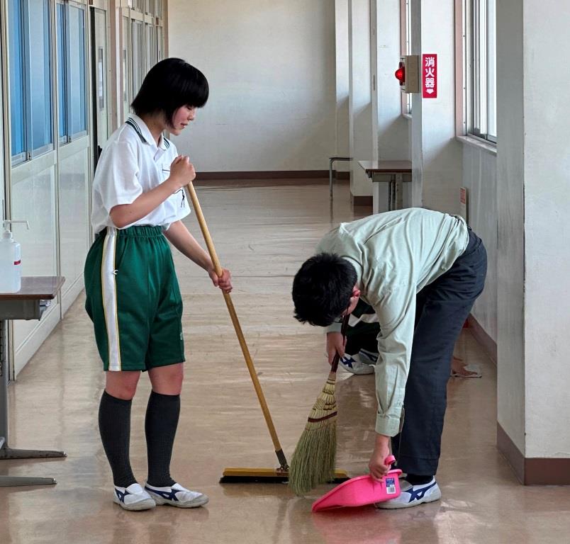 大掃除ぴかぴか大作戦！！【勤労奉仕】