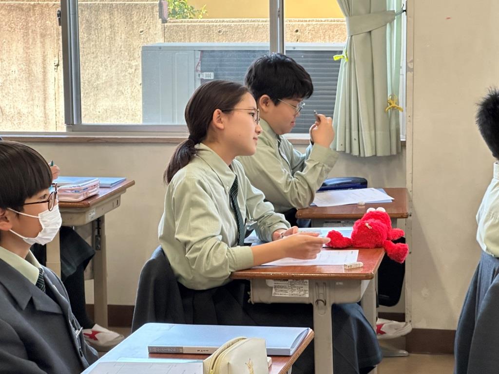 授業参観・学級懇談会・教育後援会総会がありました。【学校公開】