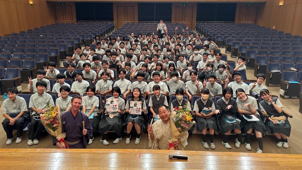 上方落語・英語落語を楽しみました！　【学校行事】