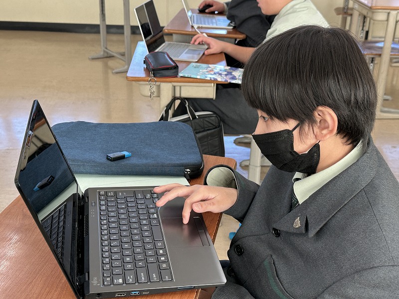 情報Ⅰを学び、DXスキルを高めています　【eスポーツDXコース】