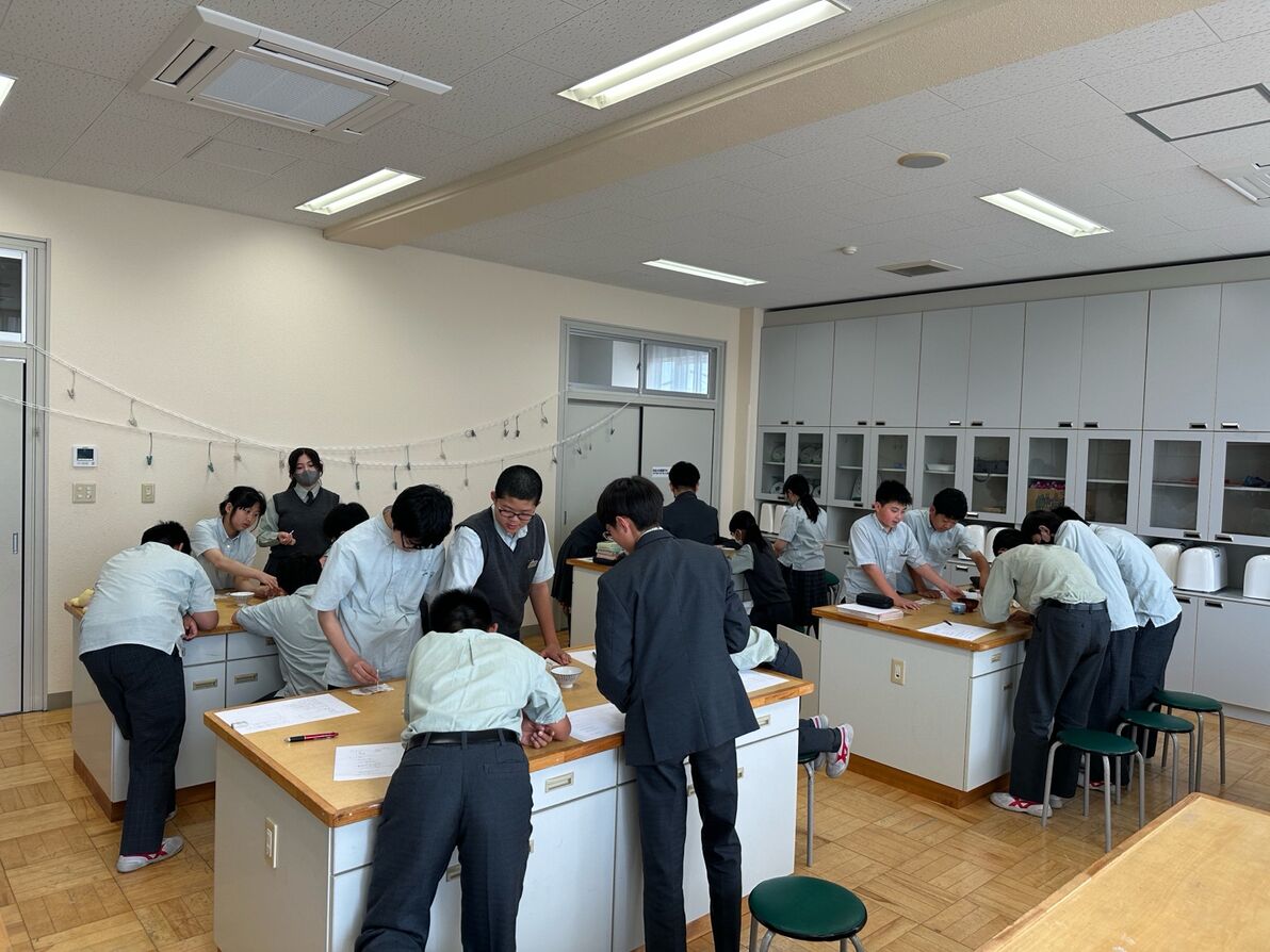 技術•家庭で実験♪【授業風景】