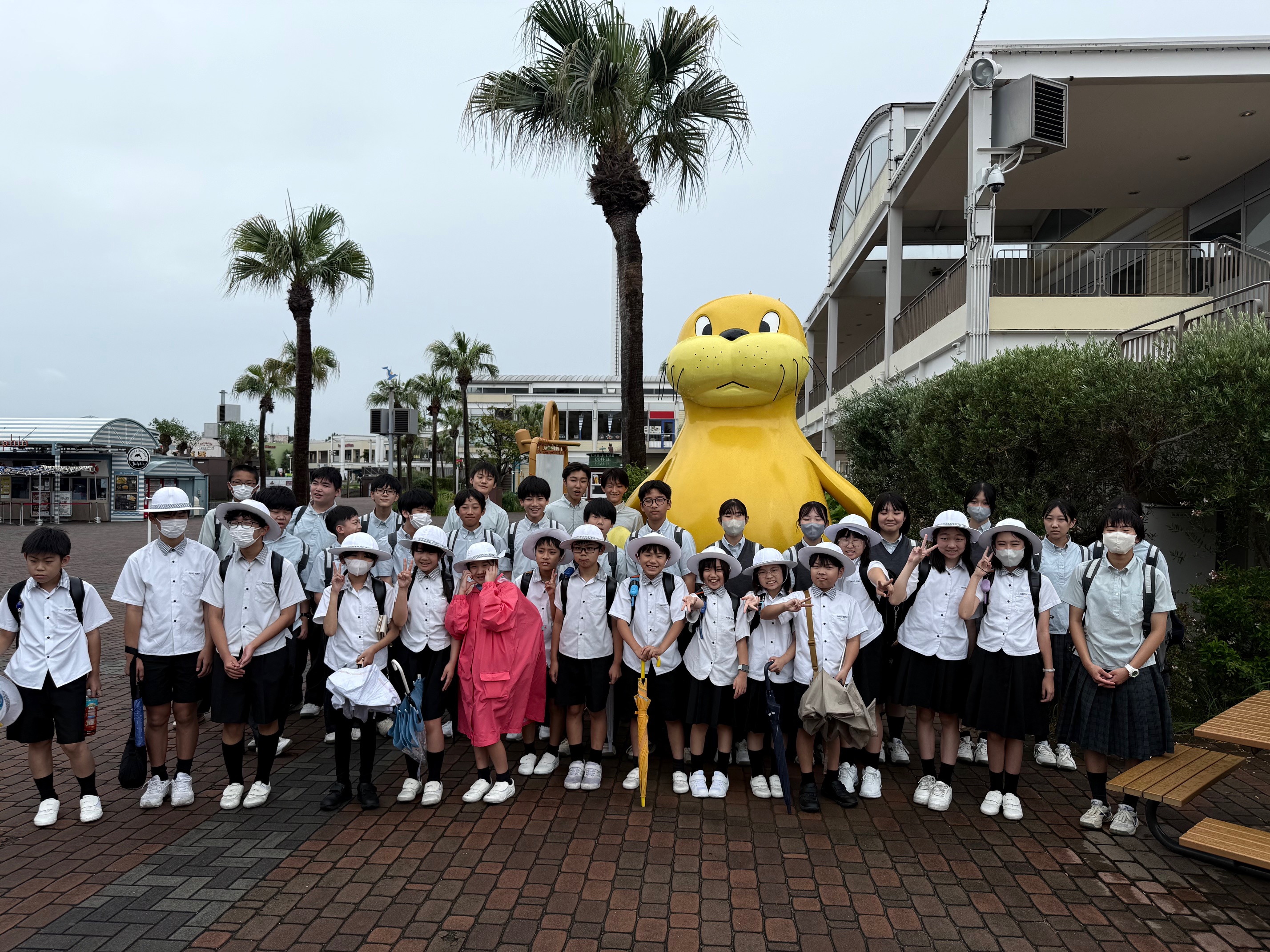 国内研修旅行（１日目）！！