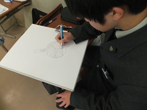 （美術科）オリジナルポスター作りをしています！