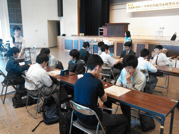 将棋・オセロ同好会、県大会入賞