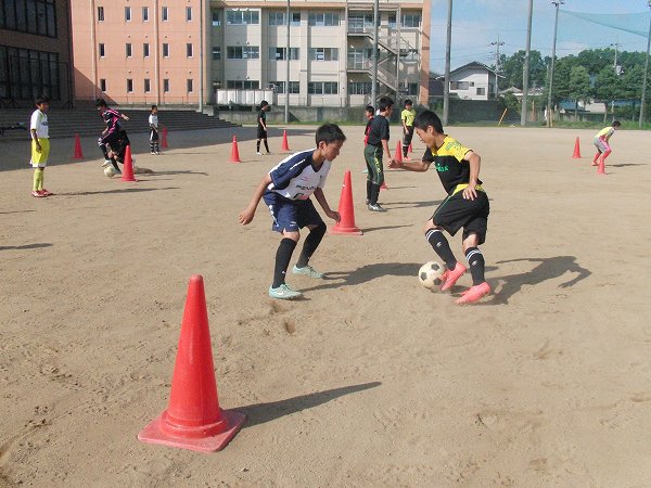 元気に朝練頑張っています!!
