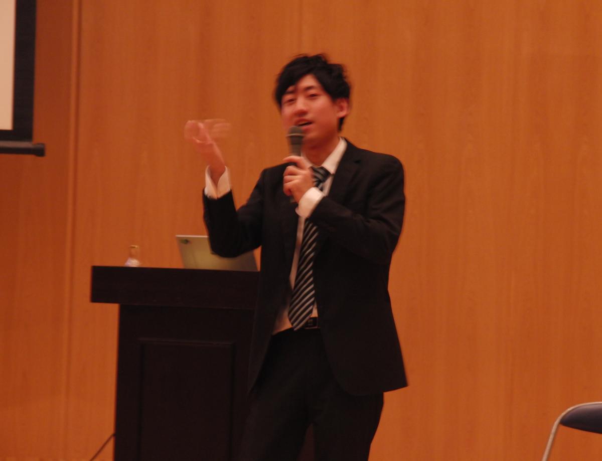 特別講演会が行われました。